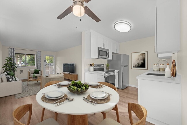Building Photo - Hacienda at Camarillo Oaks