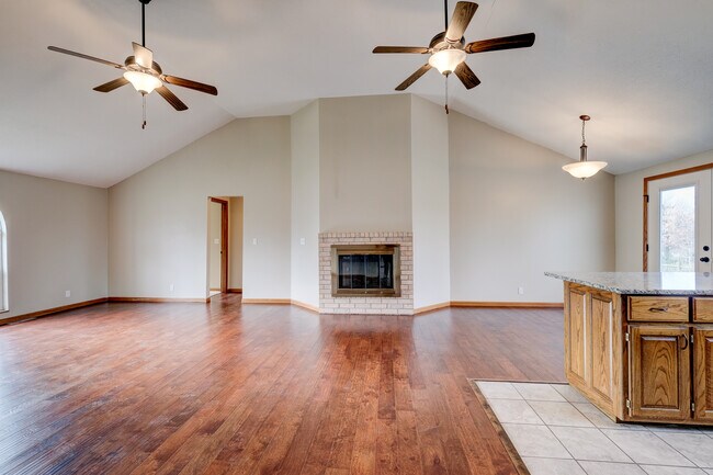 Foto del edificio - 325 Turf Ln