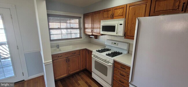 Building Photo - 7914 St Gregory Dr