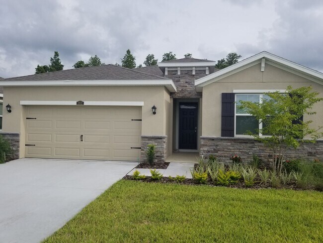 Foto del edificio - New Construction Home 4 bed 2 bath.