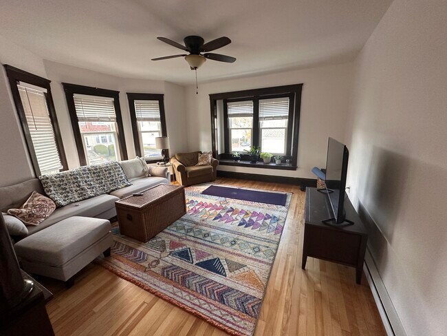 Foto del edificio - 25 Dustin St