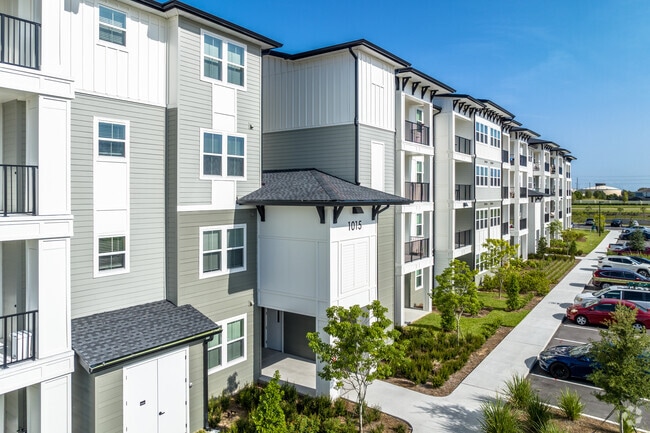 Building - Harper Grove