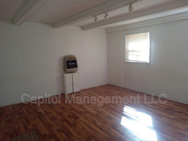 Foto del edificio - 1126 Seymour Ave