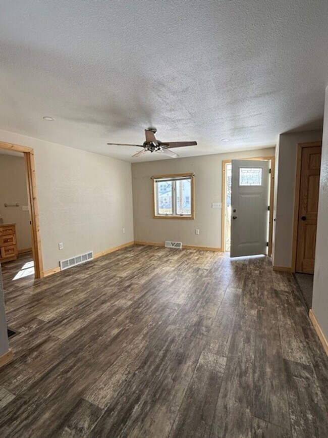 Foto del edificio - 407 W Arnold St