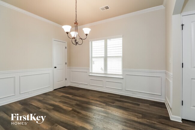 Foto del edificio - 5768 Woodside Crossing