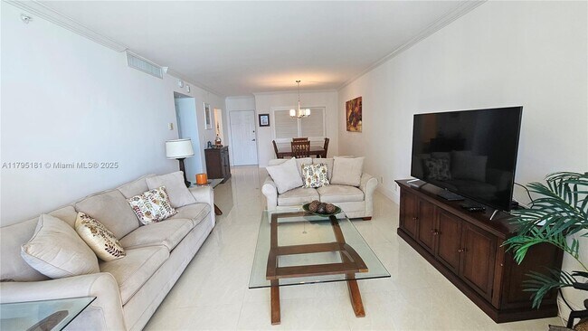 Building Photo - 2501 S Ocean Dr