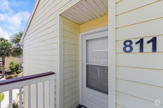 Building Photo - 811 Ocean Marina Dr