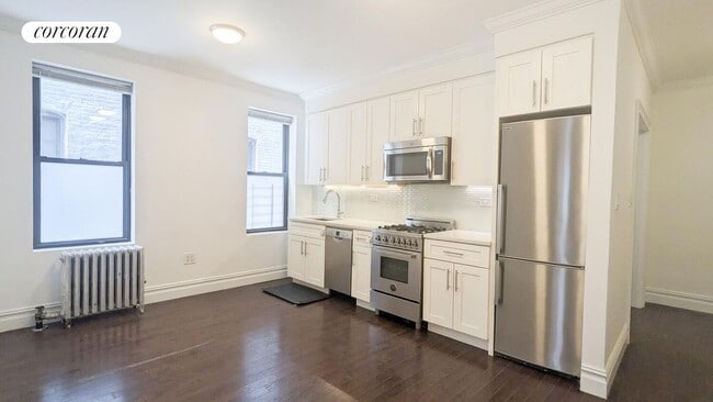 Building Photo - 24-39-39 38th St