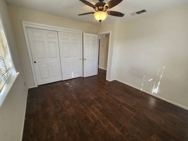 Foto del edificio - 2 Bedroom 2 Bath House in Twentynine Palms