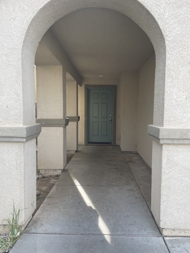 Building Photo - 4345 Briggs Ln