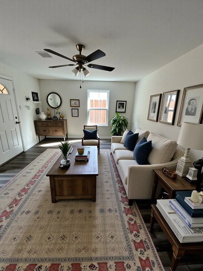 Foto del edificio - 9802 Morrisville Ct
