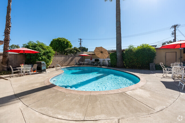 Piscina - Foothill Terrace