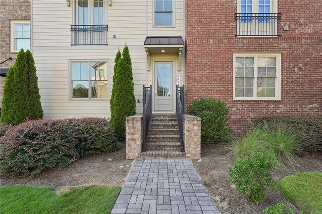 Foto del edificio - 6075 Webster Cir