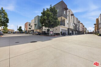 Building Photo - 9942 Artesia Blvd
