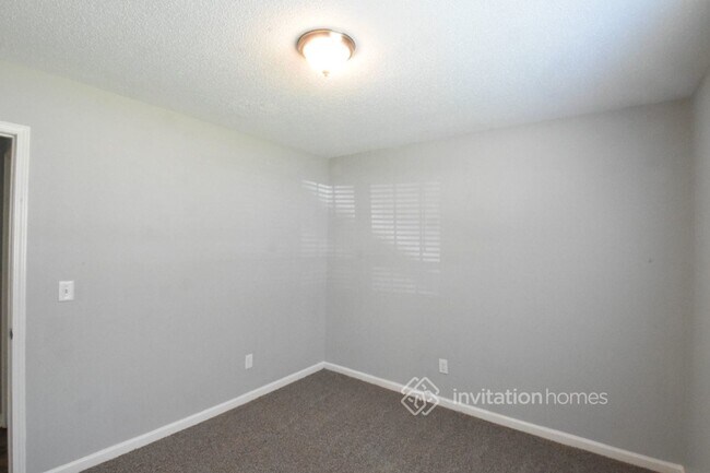 Foto del edificio - 915 Jordans Pond Ln