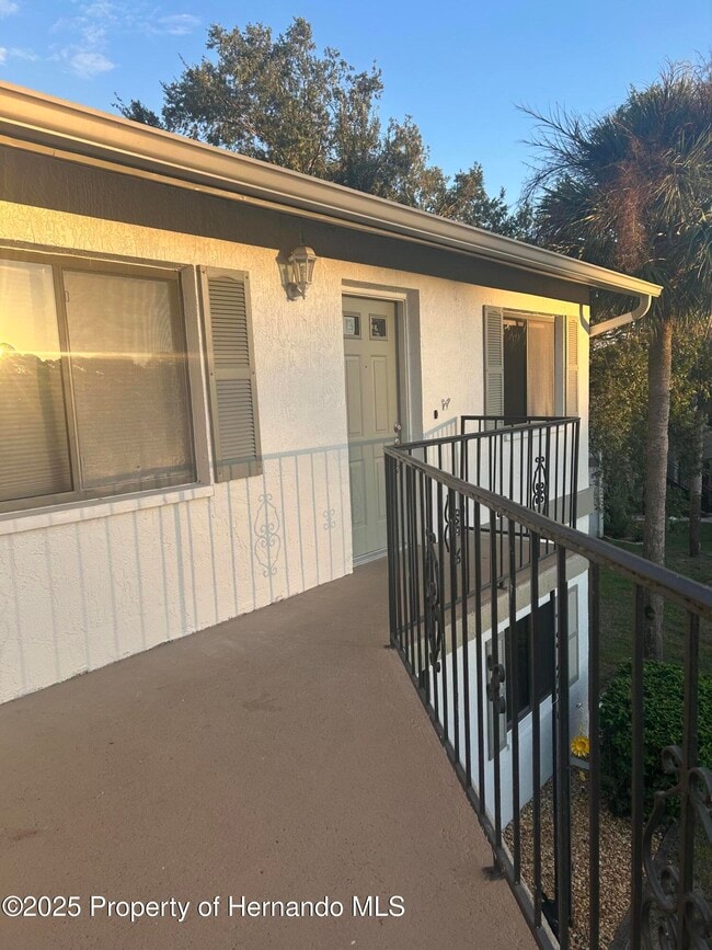 Building Photo - 6452 River Run Blvd