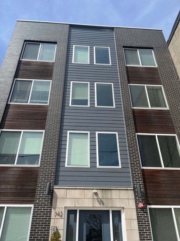 Foto principal - 742 N 19th St