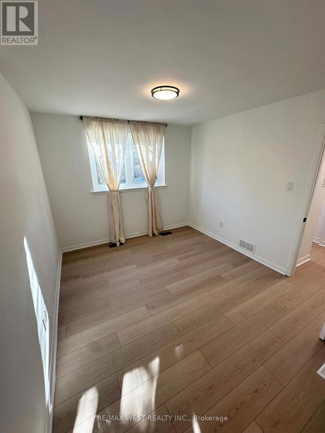 Photo du bâtiment - 177 Patricia Ave