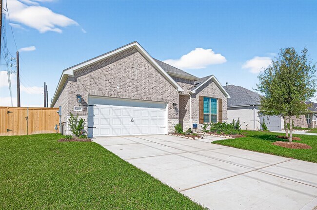 Foto del edificio - 5210 Hazel Vis Ln