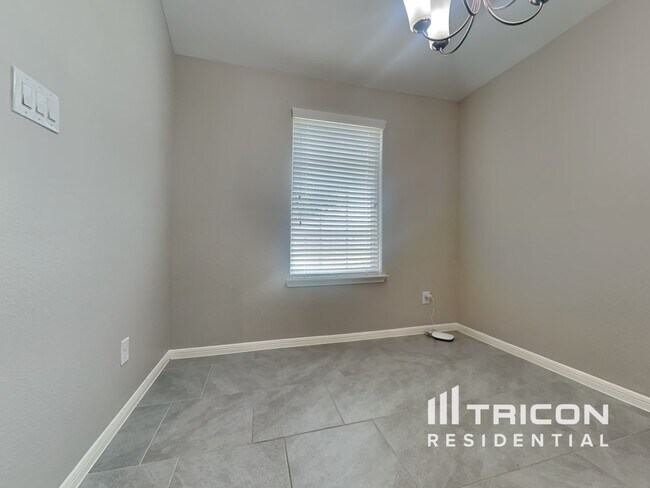 Foto del edificio - 223 Ashley Falls Ln