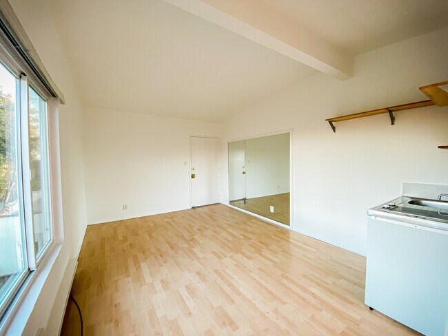 Foto del edificio - 241 4th Ave