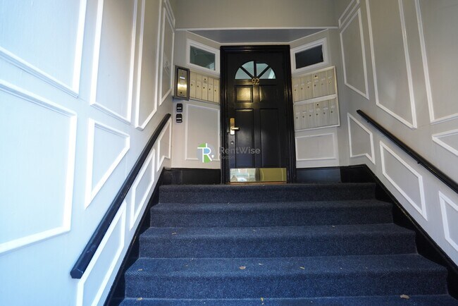 Foto del edificio - 92 Charles St