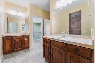 Building Photo - 11243 Filmore Heights Ct