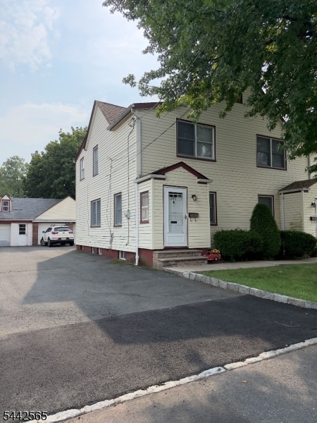 Building Photo - 209 N 16th St