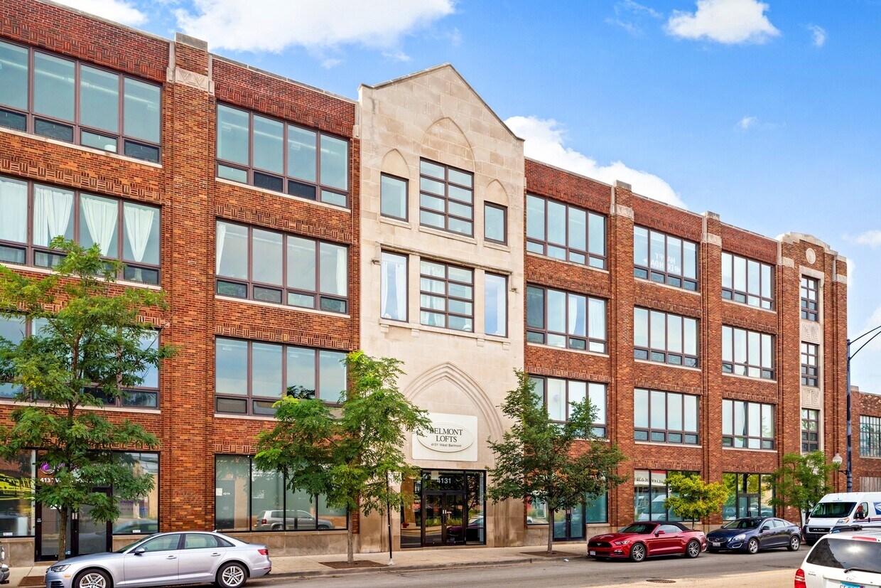 Primary Photo - 4131 W Belmont Ave