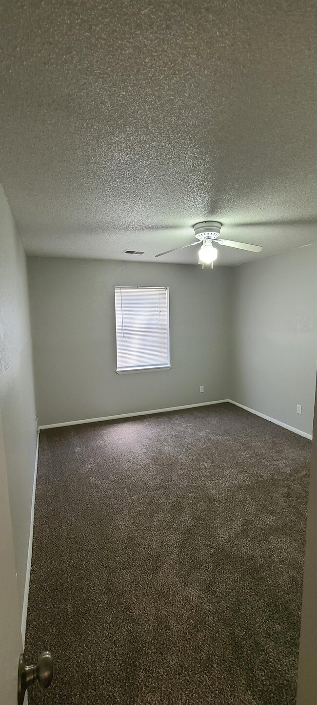 Building Photo - 1508 Oxford Pl
