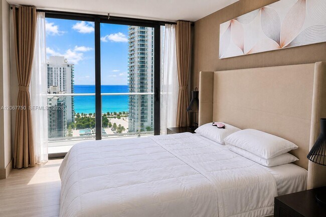 Building Photo - 4010 S Ocean Dr