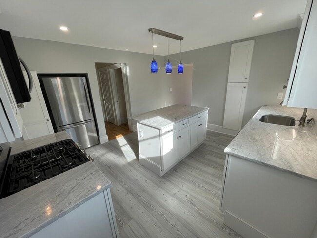 Comer en la cocina - 22 Swan St