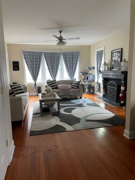 Large family room with wood burning fireplace - 1501 N Broom St