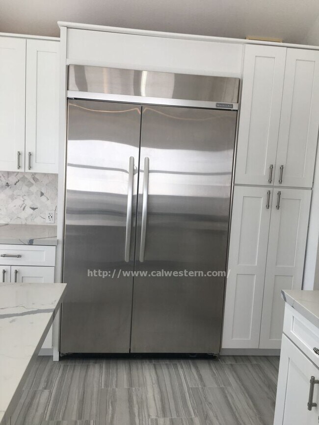 Building Photo - 4055 Soelro Ct