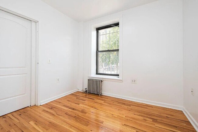 Foto del edificio - 537 W 133rd St