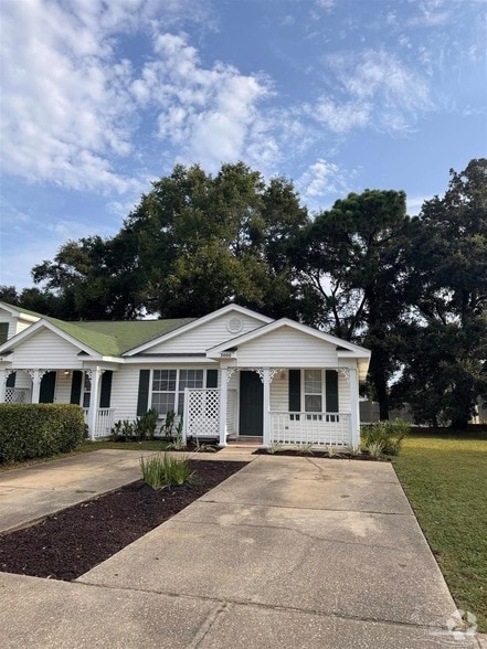 Building Photo - 3000 Brigantine Dr