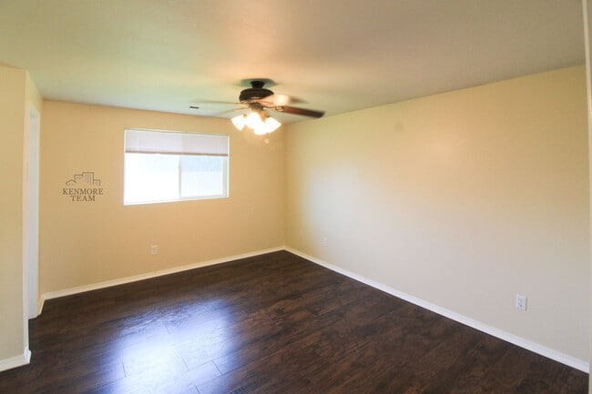 Building Photo - 3 Bedroom, 2 Bath Home in West Richland