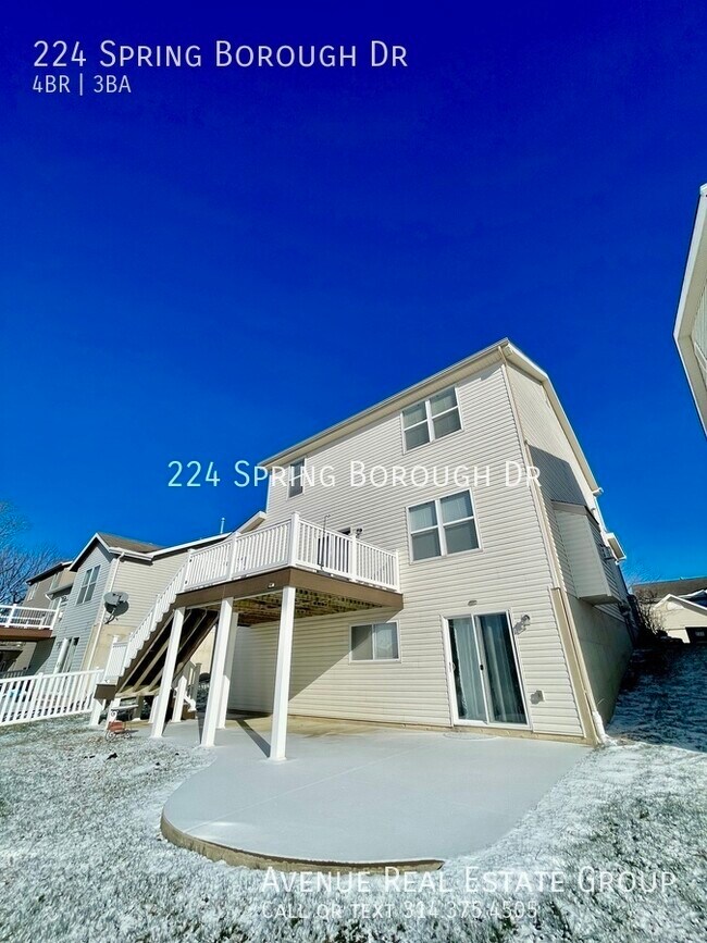 Foto del edificio - Just Listed! - 224 Spring Borough Dr