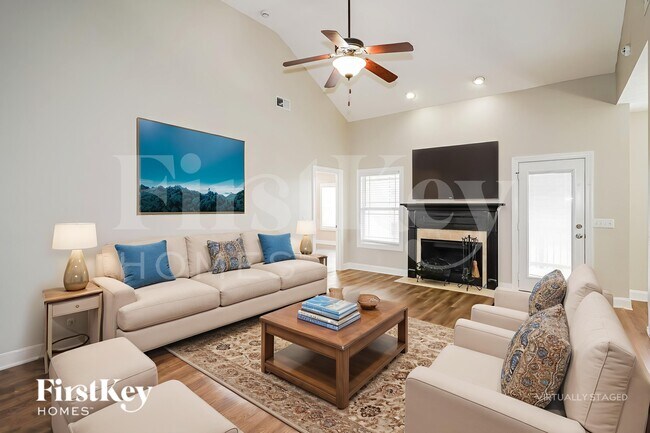 Foto del edificio - 848 Cherry Blossom Ln