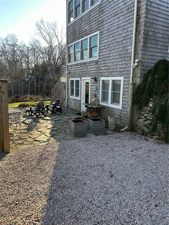 Building Photo - 245 Chaffinch Island Rd