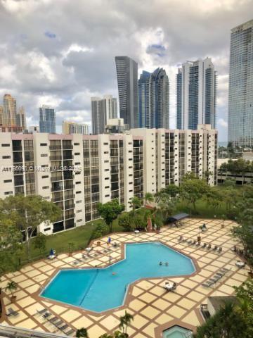 Foto del edificio - 17021 N Bay Rd