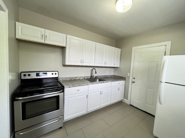 Foto del edificio - 1635 Brookview Dr S
