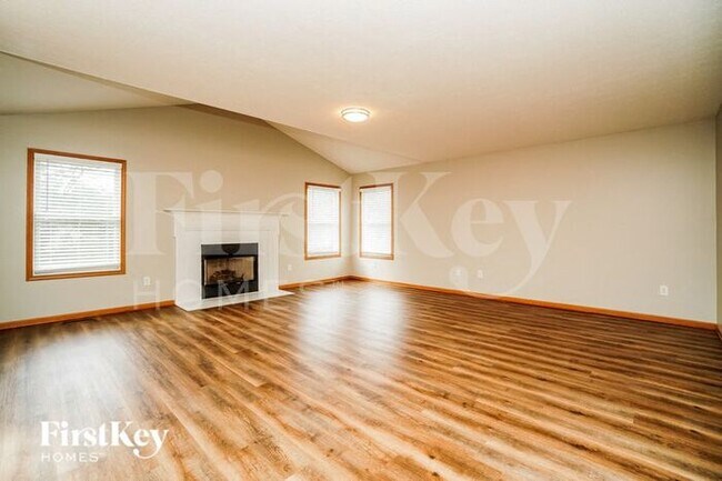 Building Photo - 5435 Dietrich Ave