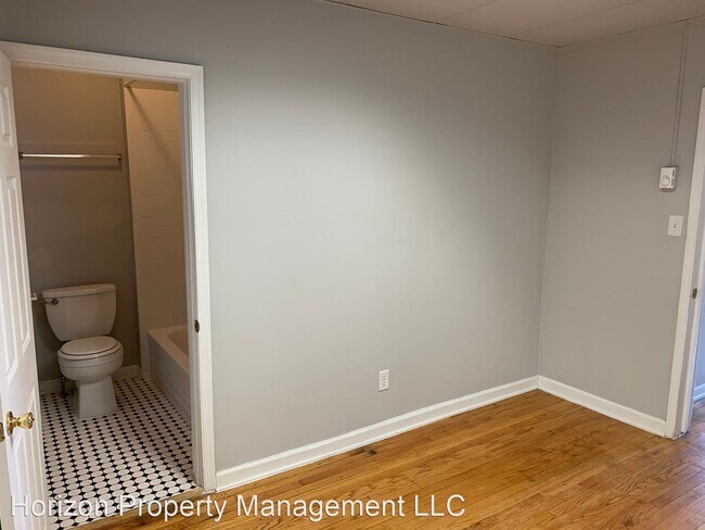 Foto del edificio - 914 N Charles St