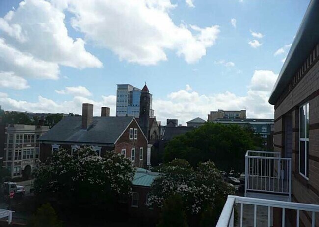 Foto del edificio - 249 W Freemason St