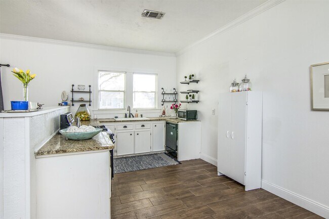 Foto del edificio - 11844 13th St