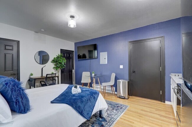 Foto del edificio - 1925 N Prospect Ave