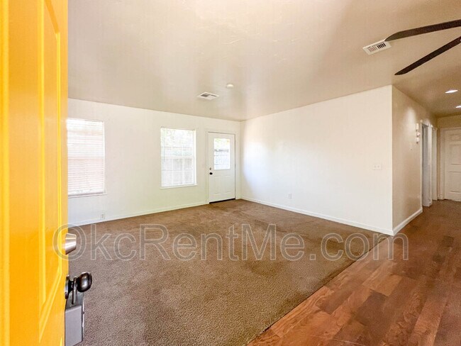 Foto del edificio - 920 SE 14th St