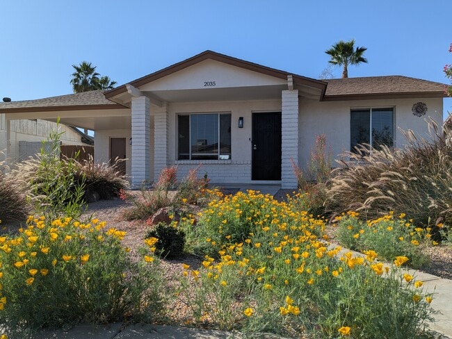 Building Photo - Cornell