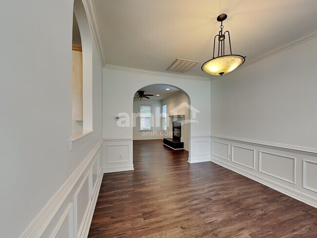 Building Photo - 19222 Coachmans Ter